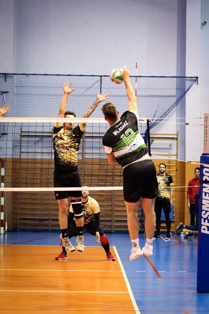 Zdjęcie w galerii na portalu naszraciborz.pl: Zacięta walka na parkiecie. SK Górnik Radlin wygrywa po tie-breaku [FOTO] wiadomości z regionu