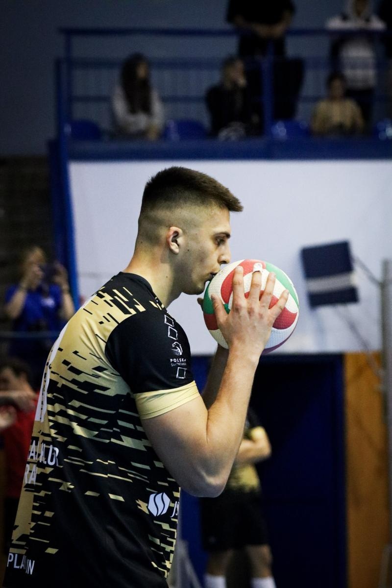 Zdjęcie w galerii na portalu naszraciborz.pl: Zacięta walka na parkiecie. SK Górnik Radlin wygrywa po tie-breaku [FOTO] wiadomości z regionu