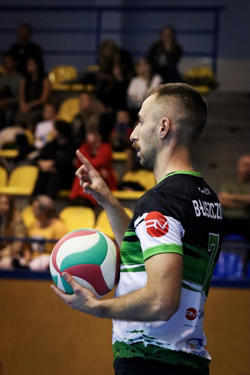 Zdjęcie w galerii na portalu naszraciborz.pl: Zacięta walka na parkiecie. SK Górnik Radlin wygrywa po tie-breaku [FOTO] wiadomości z regionu