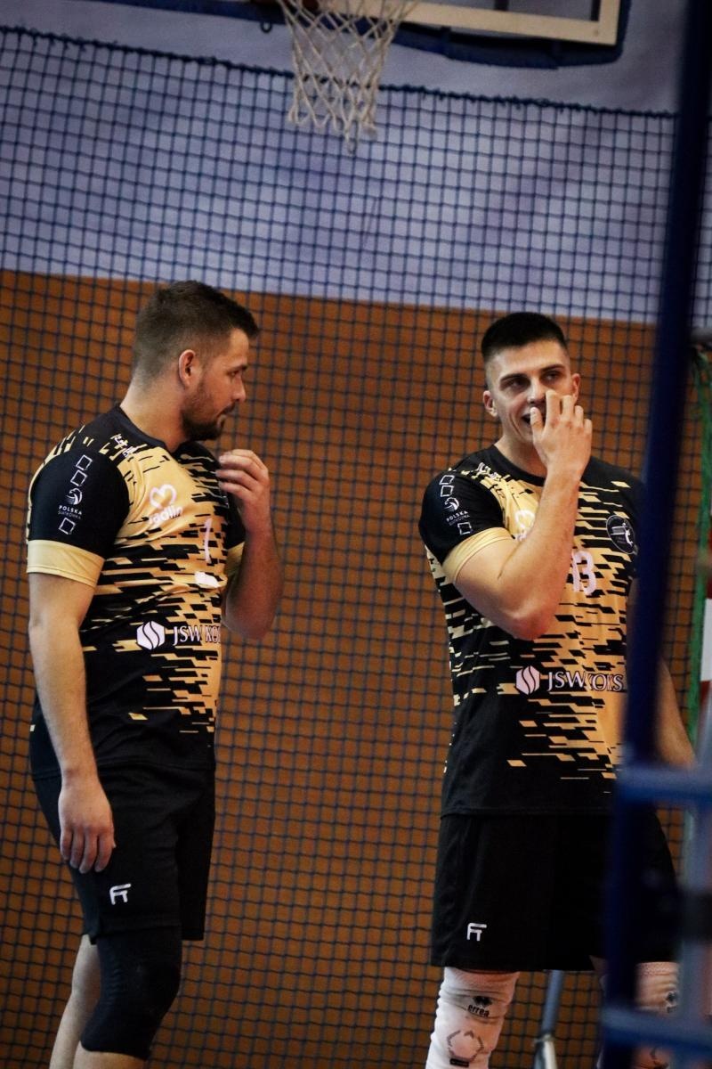 Zdjęcie w galerii na portalu naszraciborz.pl: Zacięta walka na parkiecie. SK Górnik Radlin wygrywa po tie-breaku [FOTO] wiadomości z regionu