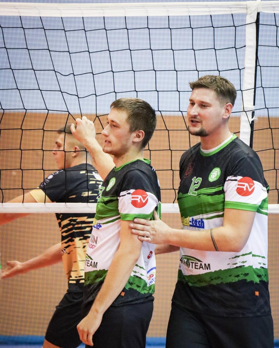 Zdjęcie w galerii na portalu naszraciborz.pl: Zacięta walka na parkiecie. SK Górnik Radlin wygrywa po tie-breaku [FOTO] wiadomości z regionu