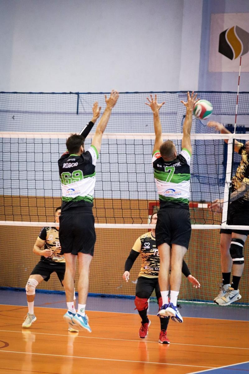 Zdjęcie w galerii na portalu naszraciborz.pl: Zacięta walka na parkiecie. SK Górnik Radlin wygrywa po tie-breaku [FOTO] wiadomości z regionu