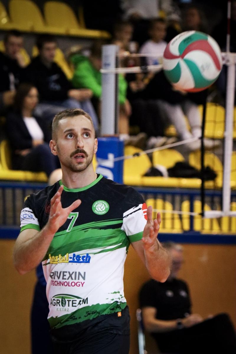 Zdjęcie w galerii na portalu naszraciborz.pl: Zacięta walka na parkiecie. SK Górnik Radlin wygrywa po tie-breaku [FOTO] wiadomości z regionu