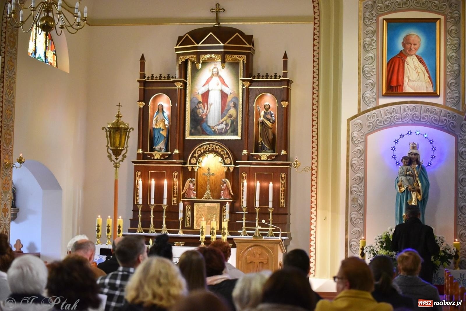 Zdjęcie w galerii na portalu naszraciborz.pl: Jubileuszowy koncert z okazji 100-lecia kościoła w Owsiszczach wiadomości z regionu