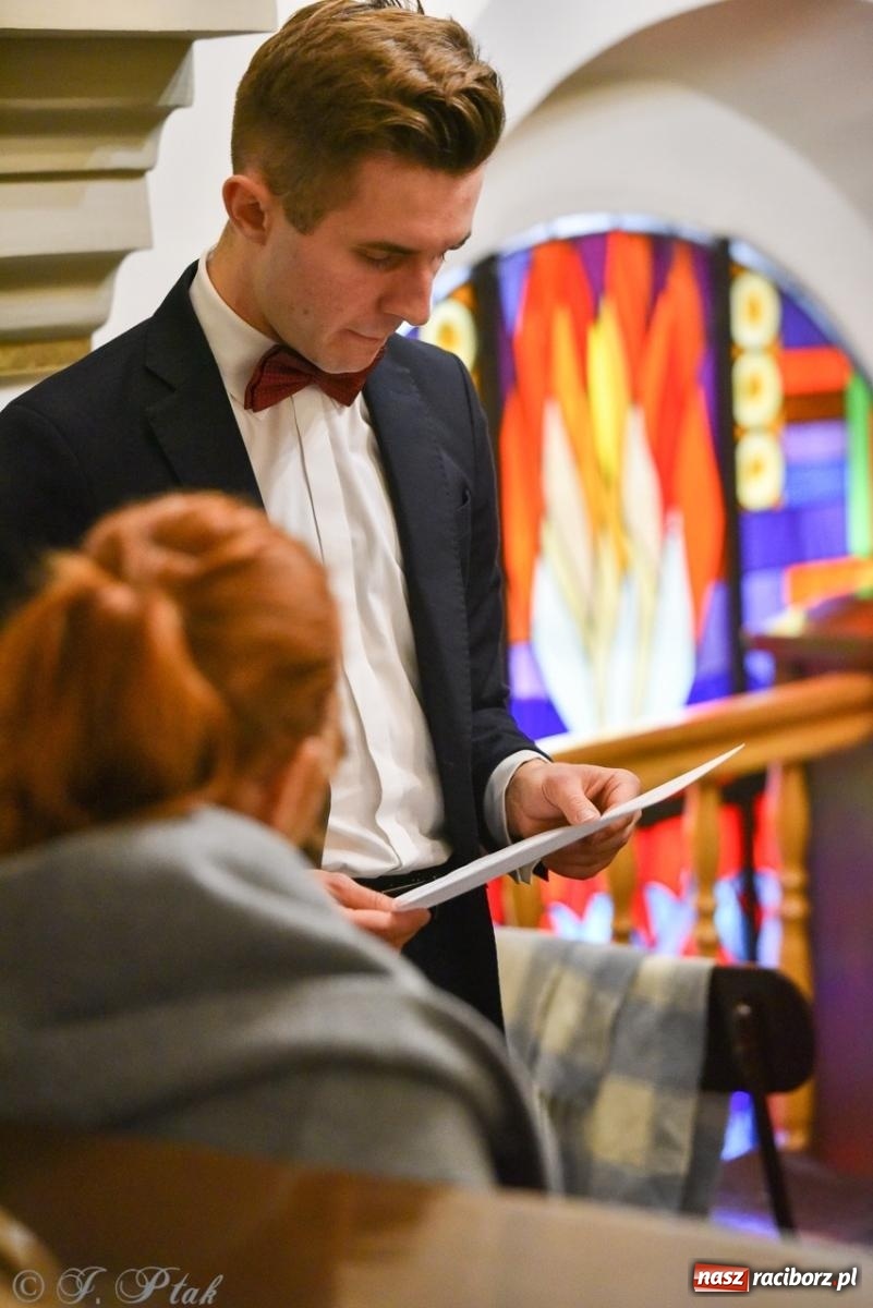 Zdjęcie w galerii na portalu naszraciborz.pl: Jubileuszowy koncert z okazji 100-lecia kościoła w Owsiszczach wiadomości z regionu