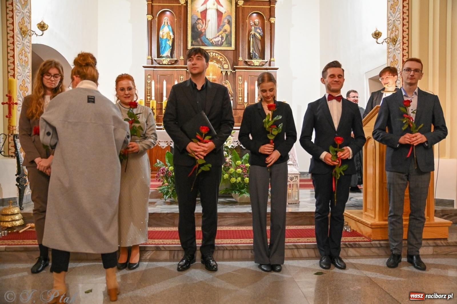 Zdjęcie w galerii na portalu naszraciborz.pl: Jubileuszowy koncert z okazji 100-lecia kościoła w Owsiszczach wiadomości z regionu