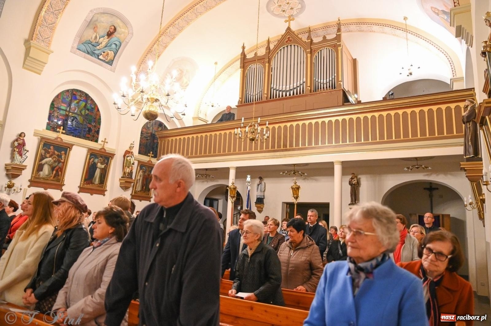 Zdjęcie w galerii na portalu naszraciborz.pl: Jubileuszowy koncert z okazji 100-lecia kościoła w Owsiszczach wiadomości z regionu