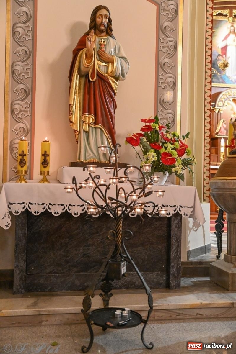 Zdjęcie w galerii na portalu naszraciborz.pl: Jubileuszowy koncert z okazji 100-lecia kościoła w Owsiszczach wiadomości z regionu