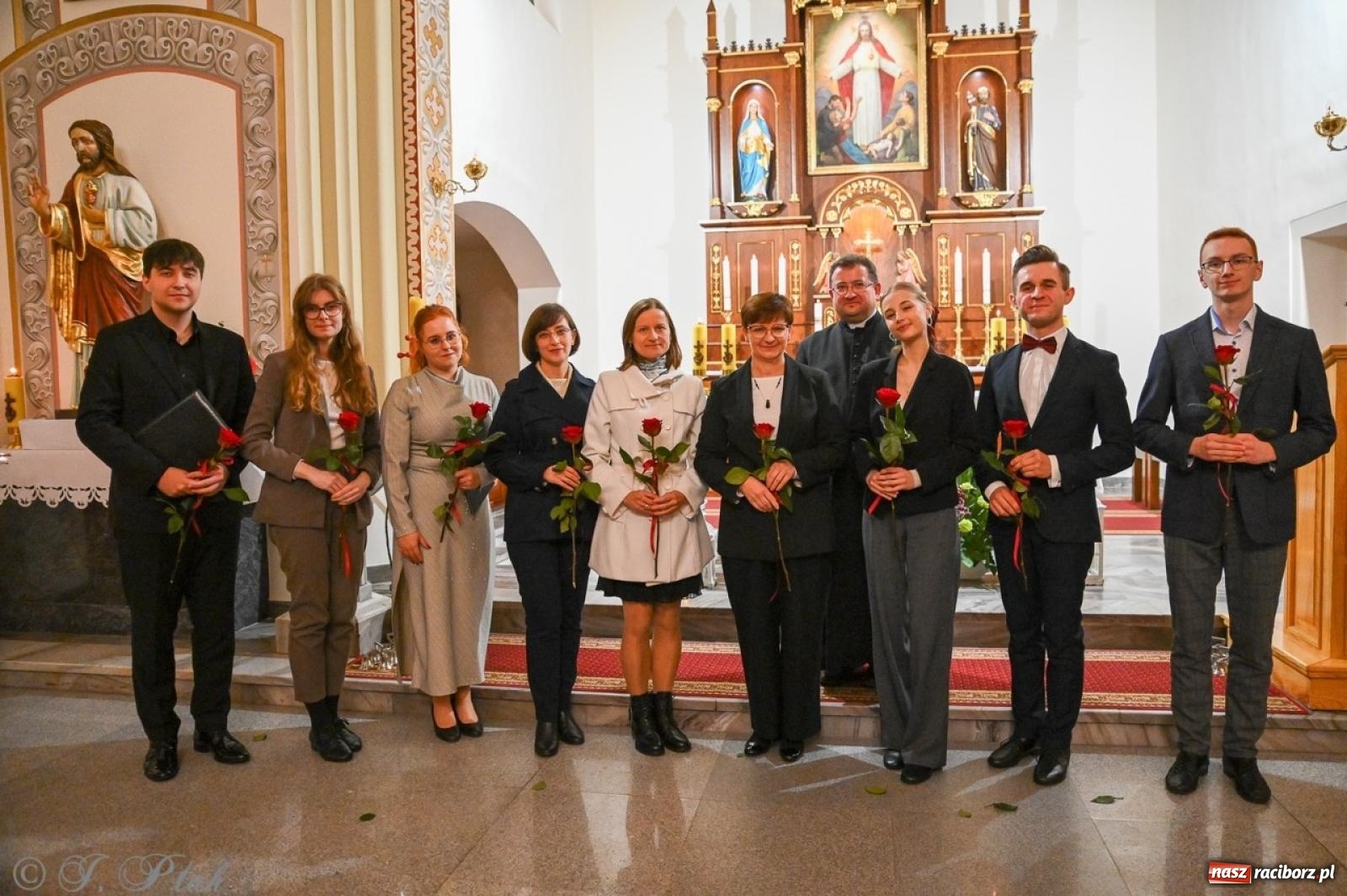Zdjęcie w galerii na portalu naszraciborz.pl: Jubileuszowy koncert z okazji 100-lecia kościoła w Owsiszczach wiadomości z regionu