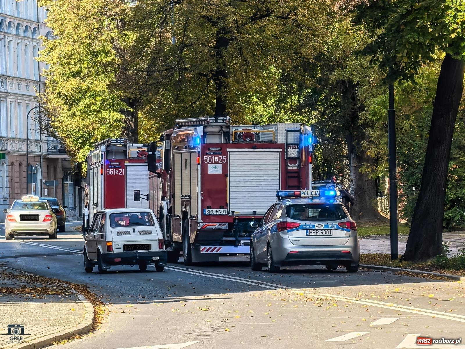 Zdjęcie w galerii na portalu naszraciborz.pl: Strażacka akcja na Wojska Polskiego. Nieznana substancja rozpylona w prokuraturze [FOTO] wiadomości z regionu