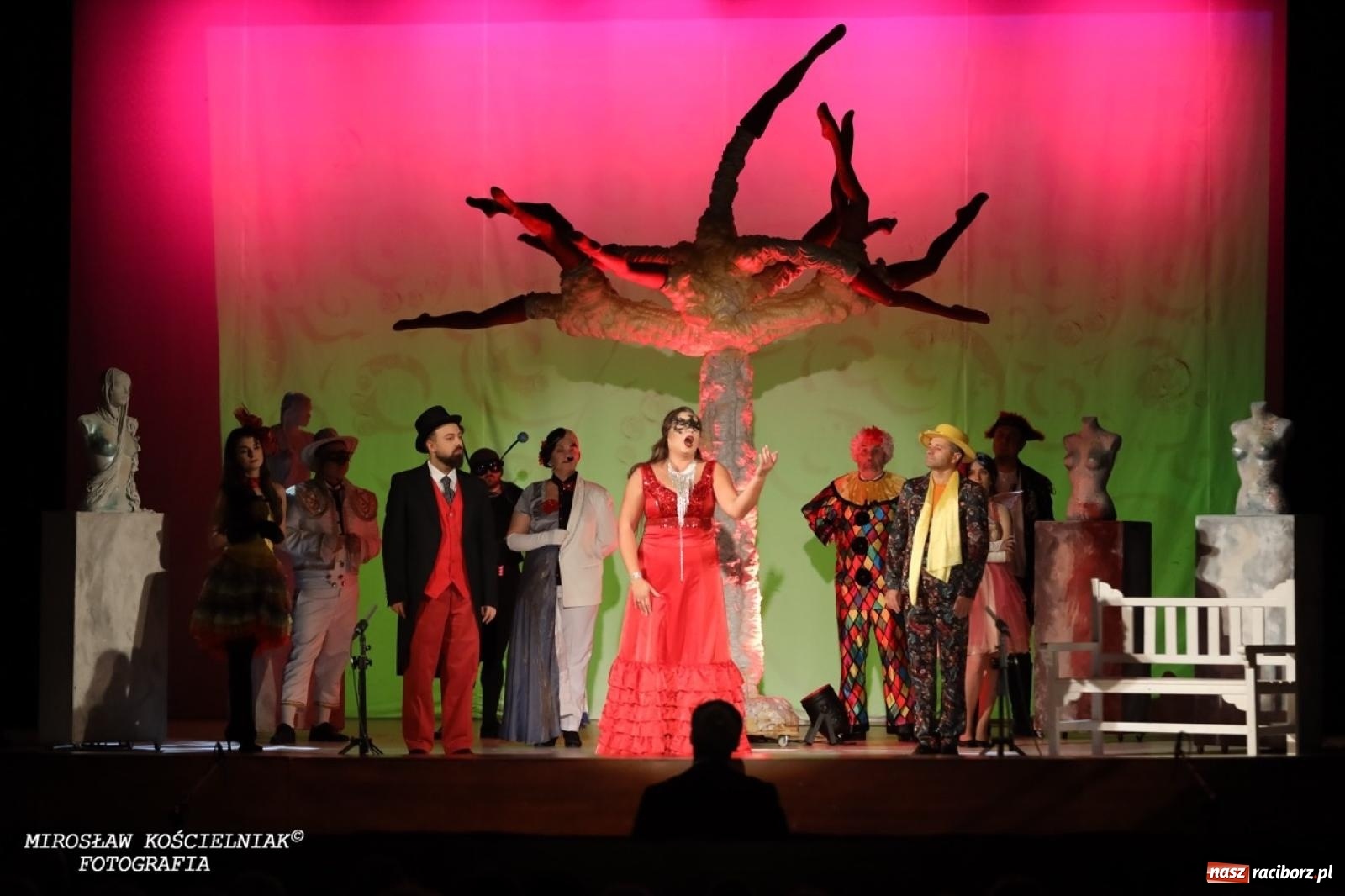 Zdjęcie w galerii na portalu naszraciborz.pl: Zemsta nietoperza Johanna Straussa II zachwyciła w RCK wiadomości z regionu