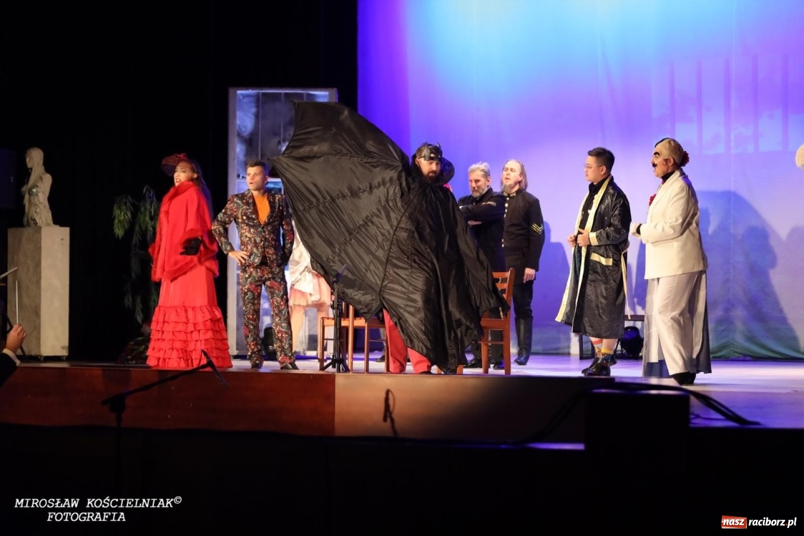 Zdjęcie w galerii na portalu naszraciborz.pl: Zemsta nietoperza Johanna Straussa II zachwyciła w RCK wiadomości z regionu