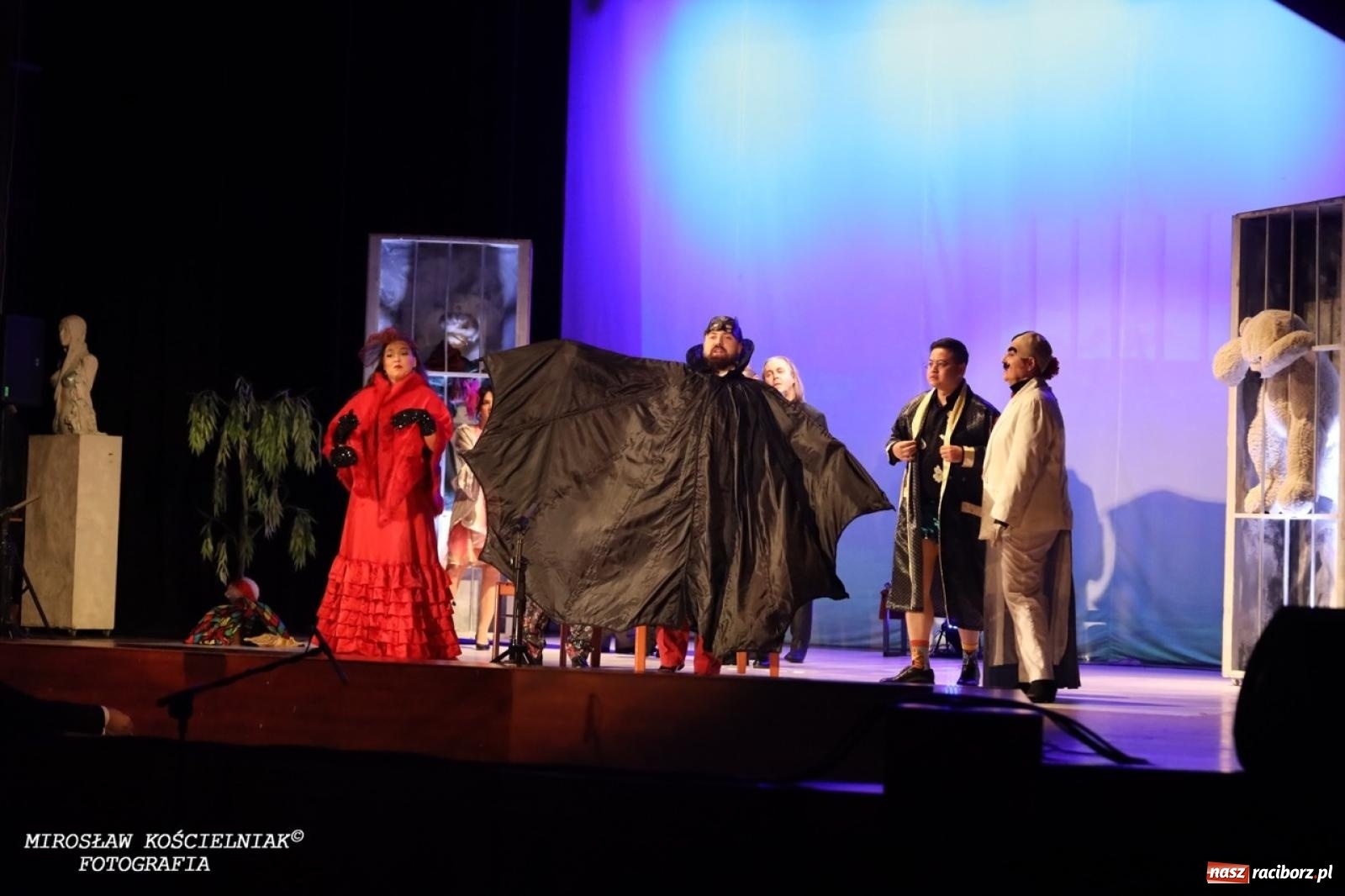 Zdjęcie w galerii na portalu naszraciborz.pl: Zemsta nietoperza Johanna Straussa II zachwyciła w RCK wiadomości z regionu