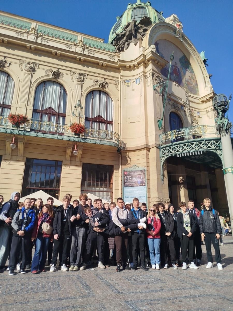 Zdjęcie w galerii na portalu naszraciborz.pl: Praga oczami uczniów Mechanika: Niezapomniana podróż wiadomości z regionu