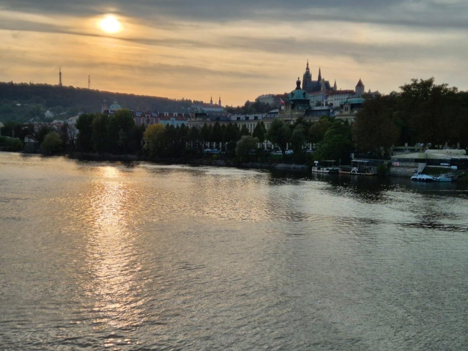 Zdjęcie w galerii na portalu naszraciborz.pl: Praga oczami uczniów Mechanika: Niezapomniana podróż wiadomości z regionu