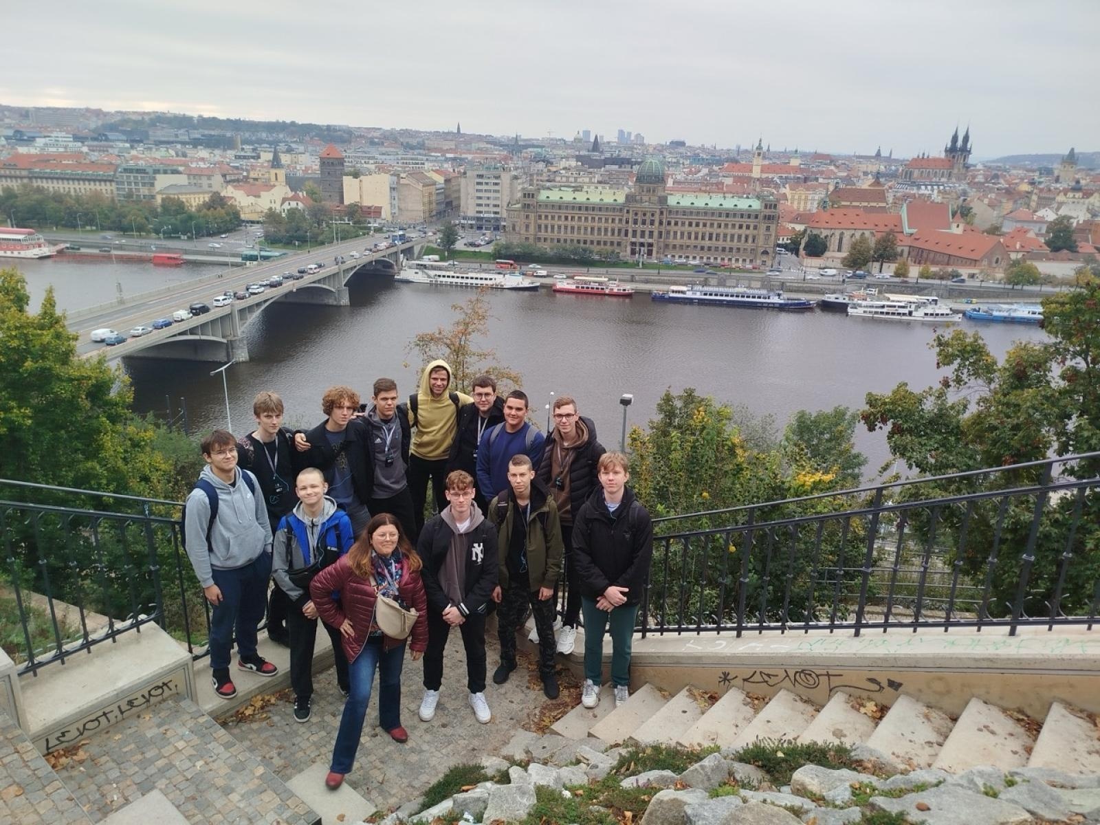 Zdjęcie w galerii na portalu naszraciborz.pl: Praga oczami uczniów Mechanika: Niezapomniana podróż wiadomości z regionu