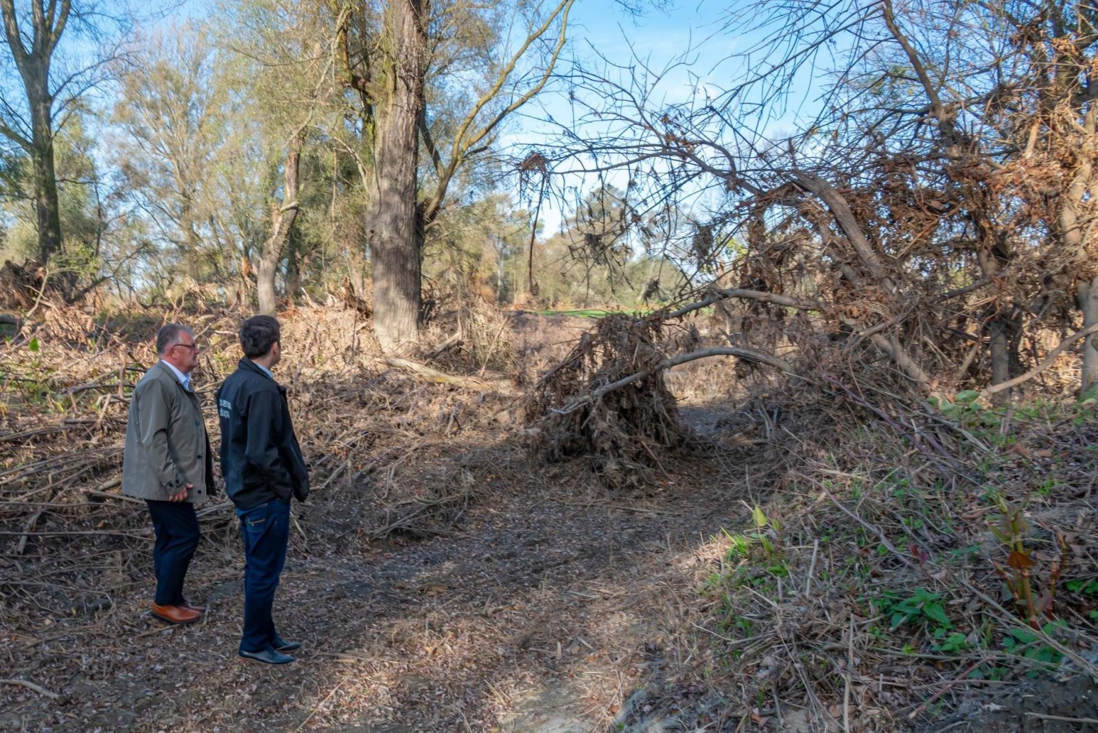 Zdjęcie w galerii na portalu naszraciborz.pl: Wizyta Wojewody Śląskiego w gminach Krzyżanowice i Krzanowice wiadomości z regionu