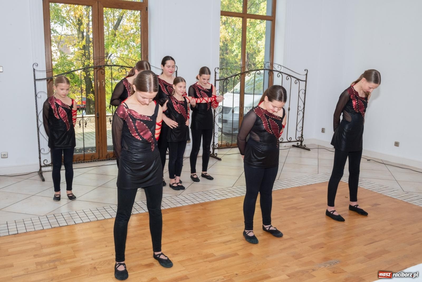 Zdjęcie w galerii na portalu naszraciborz.pl: Gminne obchody Dnia Edukacji Narodowej w Pietrowicach Wielkich wiadomości z regionu