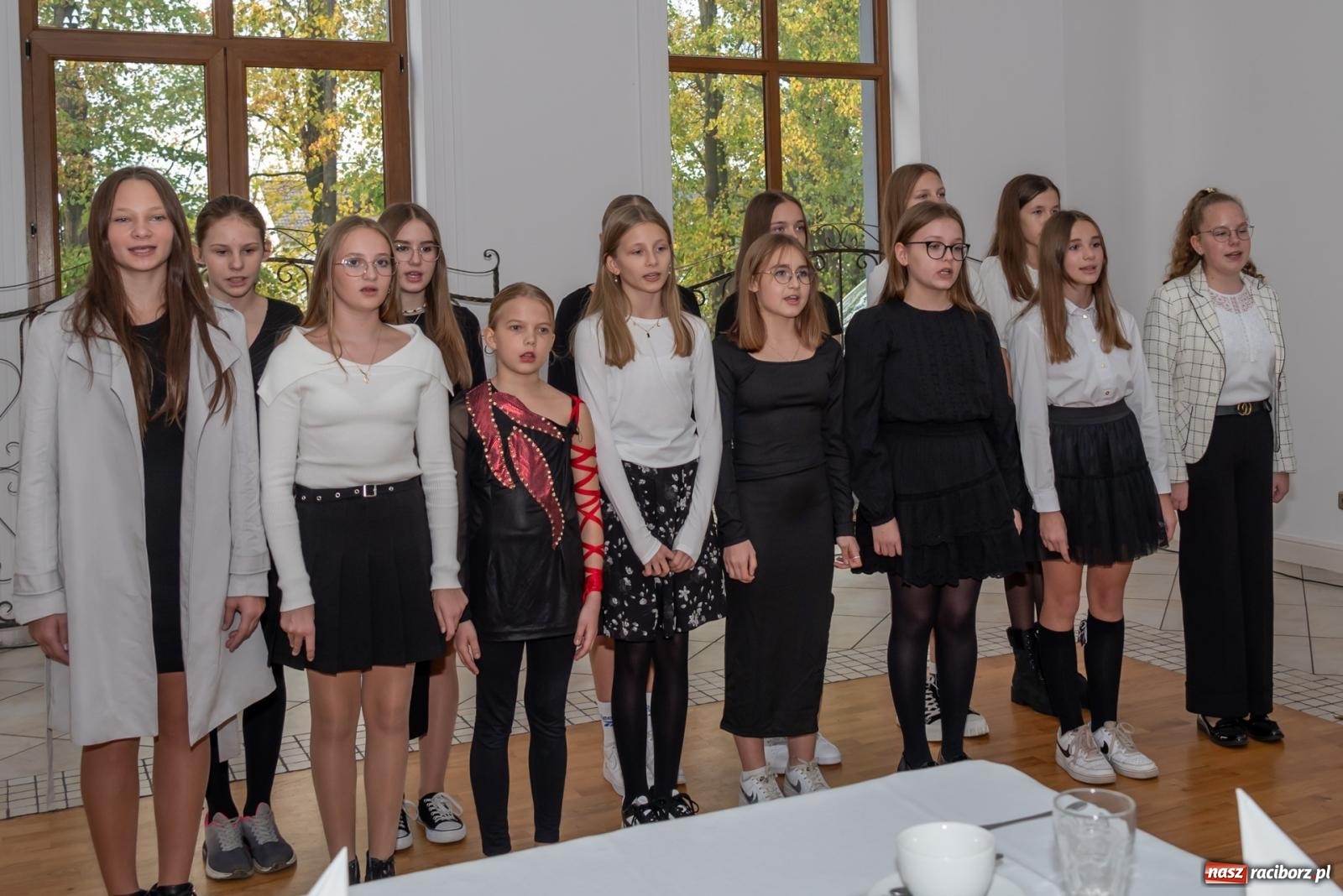 Zdjęcie w galerii na portalu naszraciborz.pl: Gminne obchody Dnia Edukacji Narodowej w Pietrowicach Wielkich wiadomości z regionu