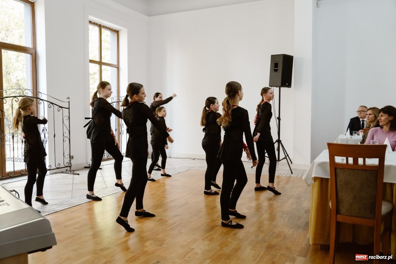 Zdjęcie w galerii na portalu naszraciborz.pl: Gminne obchody Dnia Edukacji Narodowej w Pietrowicach Wielkich wiadomości z regionu