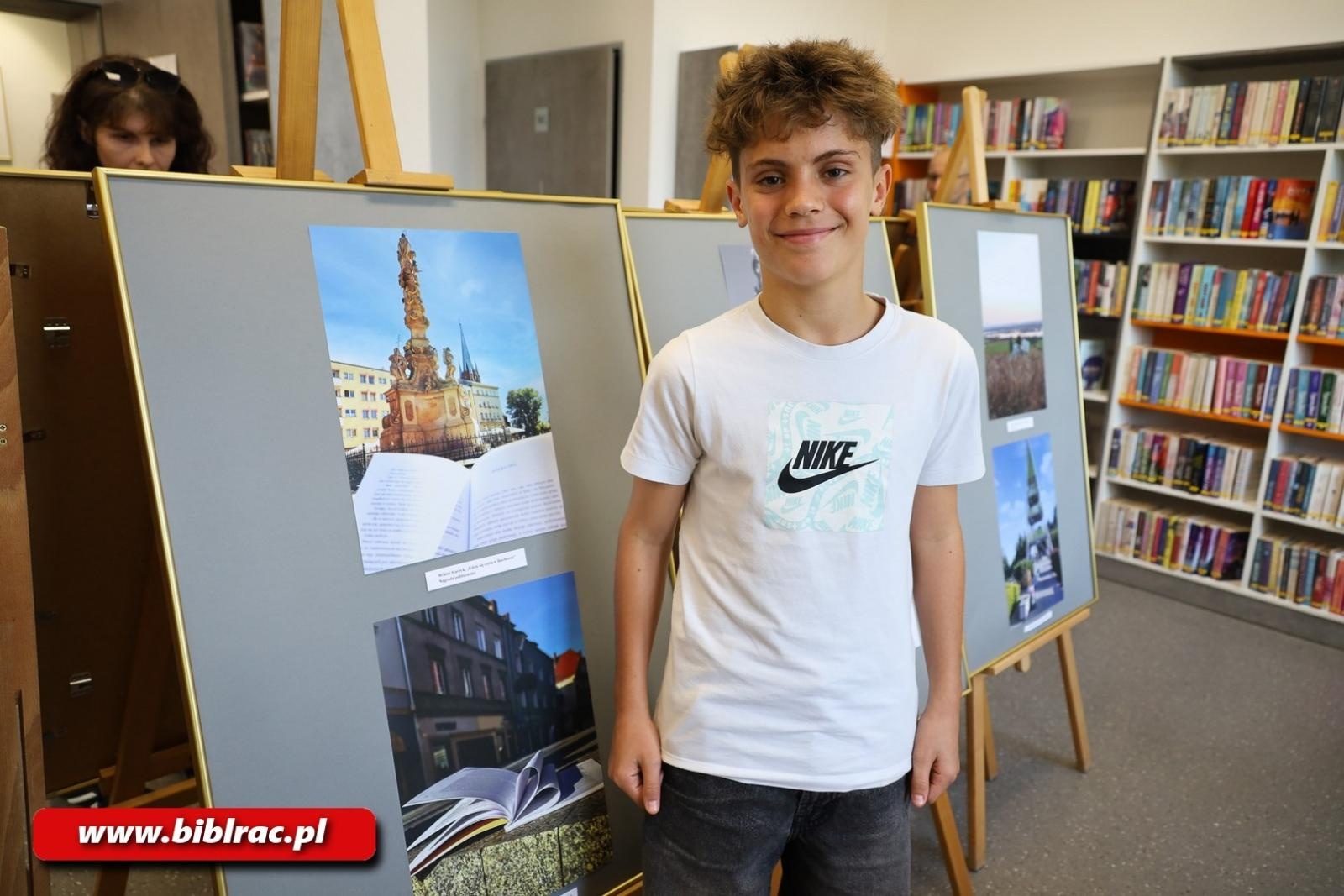 Zdjęcie w galerii na portalu naszraciborz.pl: Gdzie się czyta w Raciborzu. Wyniki konkursu wiadomości z regionu