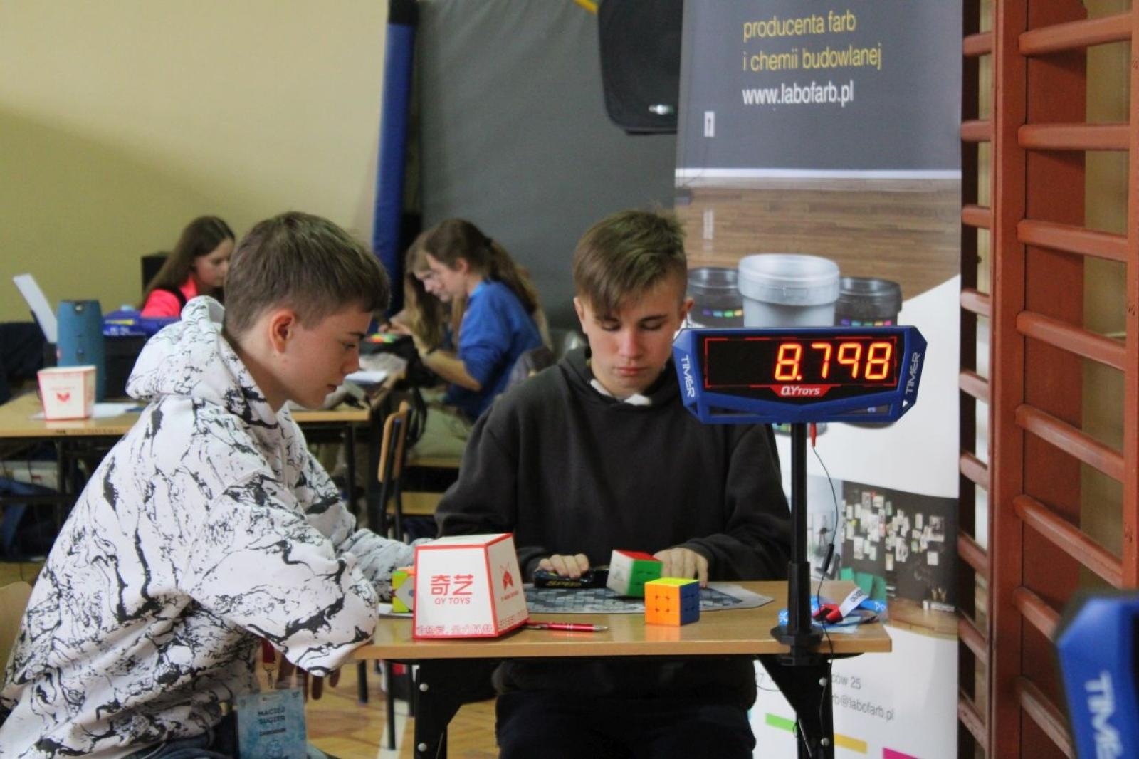 Zdjęcie w galerii na portalu naszraciborz.pl: Ignacy ponownie ugości mistrzów speedcubingu wiadomości z regionu