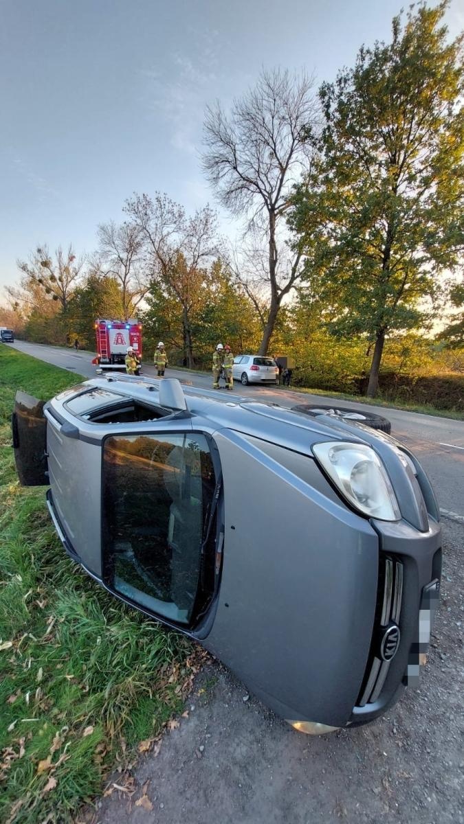 Zdjęcie w galerii na portalu naszraciborz.pl: Groźna kolizja na trasie Racibórz-Lubomia wiadomości z regionu