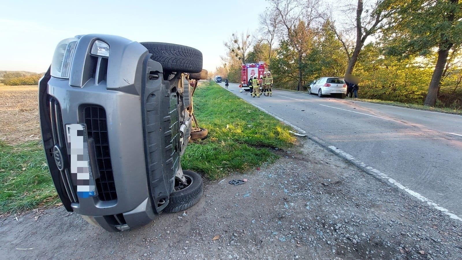 Zdjęcie w galerii na portalu naszraciborz.pl: Groźna kolizja na trasie Racibórz-Lubomia wiadomości z regionu