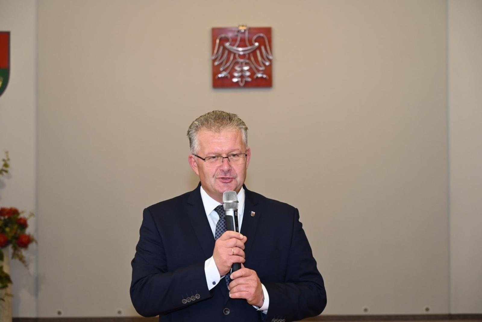 Zdjęcie w galerii na portalu naszraciborz.pl: Blisko trzydzieści par świętowało złote gody w Krzyżanowicach wiadomości z regionu