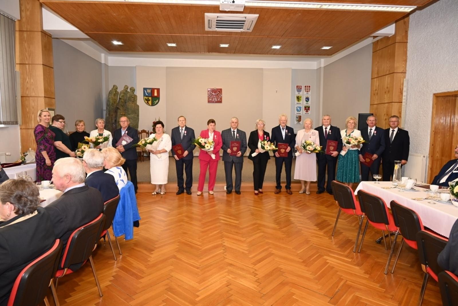 Zdjęcie w galerii na portalu naszraciborz.pl: Blisko trzydzieści par świętowało złote gody w Krzyżanowicach wiadomości z regionu