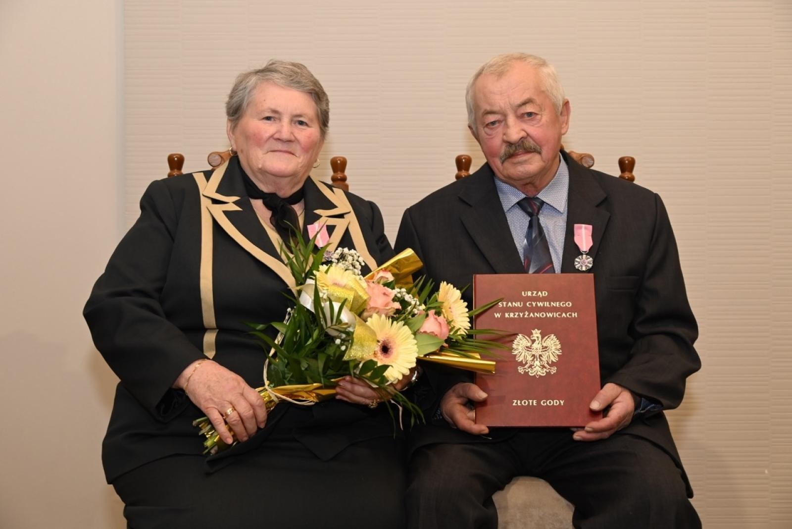 Zdjęcie w galerii na portalu naszraciborz.pl: Blisko trzydzieści par świętowało złote gody w Krzyżanowicach wiadomości z regionu