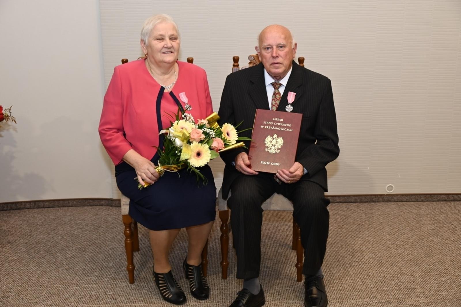 Zdjęcie w galerii na portalu naszraciborz.pl: Blisko trzydzieści par świętowało złote gody w Krzyżanowicach wiadomości z regionu