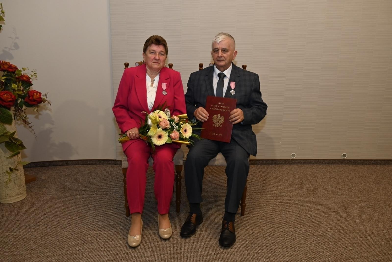 Zdjęcie w galerii na portalu naszraciborz.pl: Blisko trzydzieści par świętowało złote gody w Krzyżanowicach wiadomości z regionu