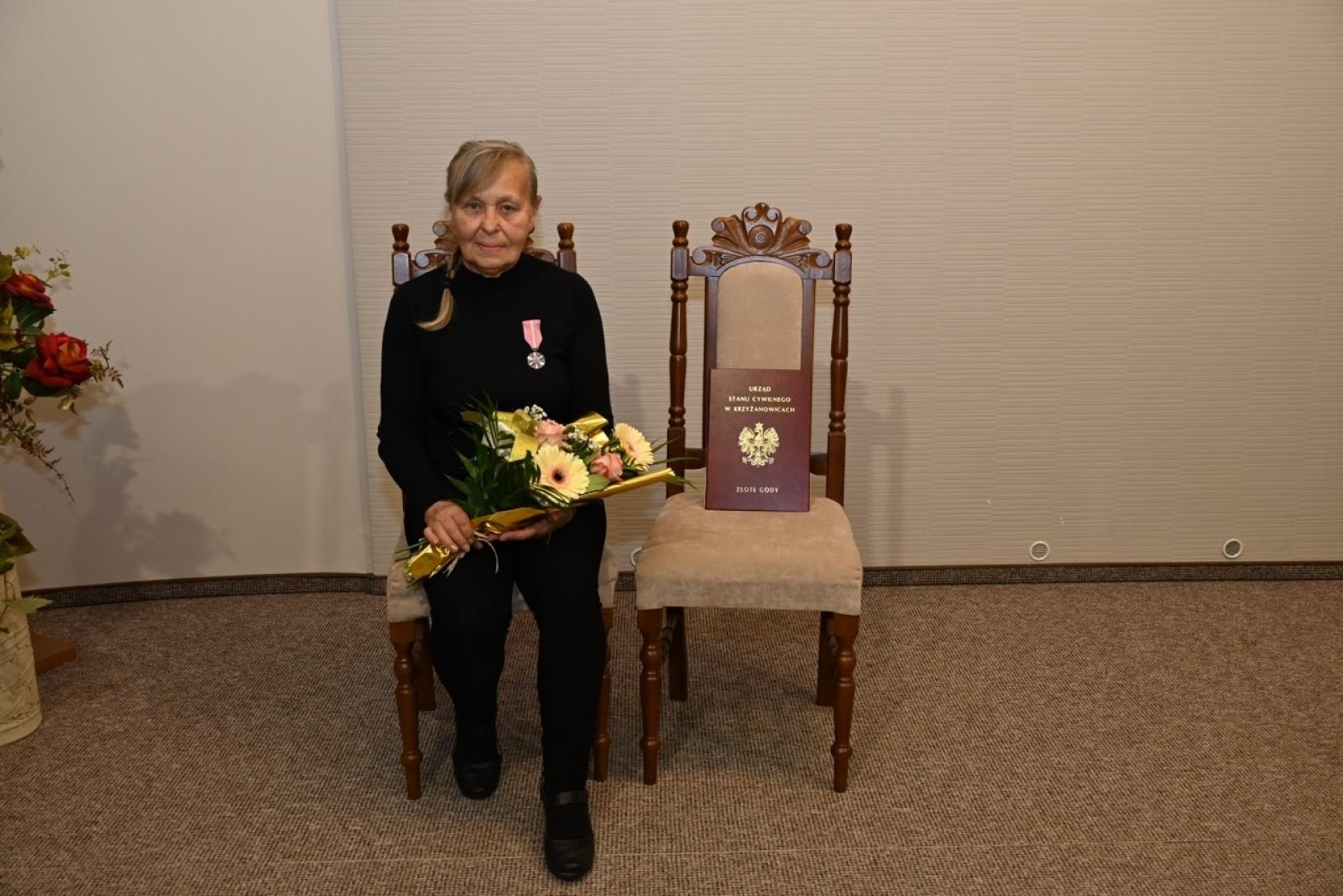 Zdjęcie w galerii na portalu naszraciborz.pl: Blisko trzydzieści par świętowało złote gody w Krzyżanowicach wiadomości z regionu