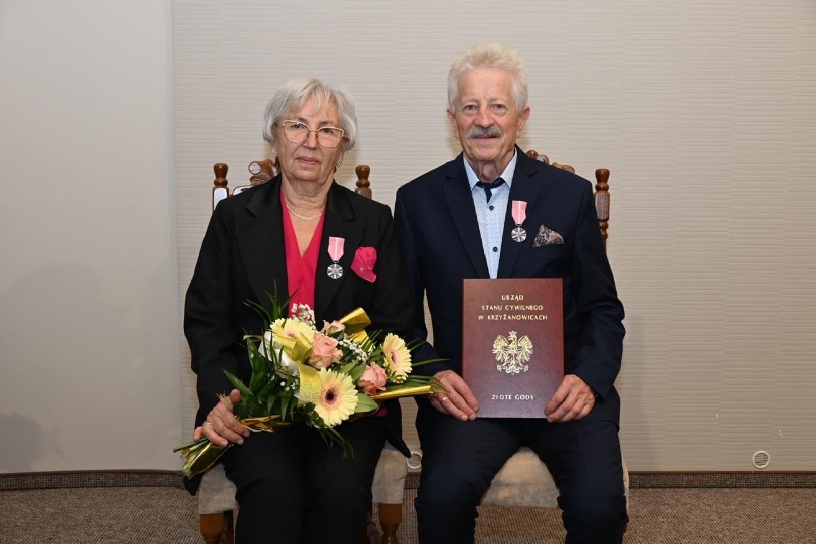 Zdjęcie w galerii na portalu naszraciborz.pl: Blisko trzydzieści par świętowało złote gody w Krzyżanowicach wiadomości z regionu