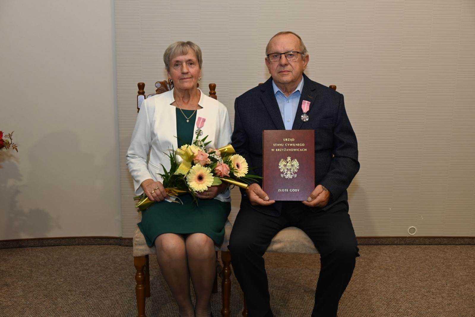Zdjęcie w galerii na portalu naszraciborz.pl: Blisko trzydzieści par świętowało złote gody w Krzyżanowicach wiadomości z regionu
