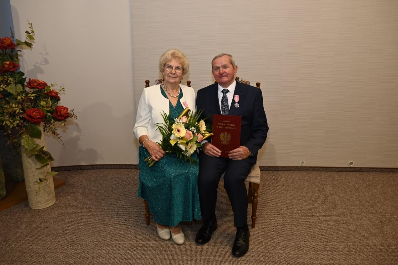 Zdjęcie w galerii na portalu naszraciborz.pl: Blisko trzydzieści par świętowało złote gody w Krzyżanowicach wiadomości z regionu