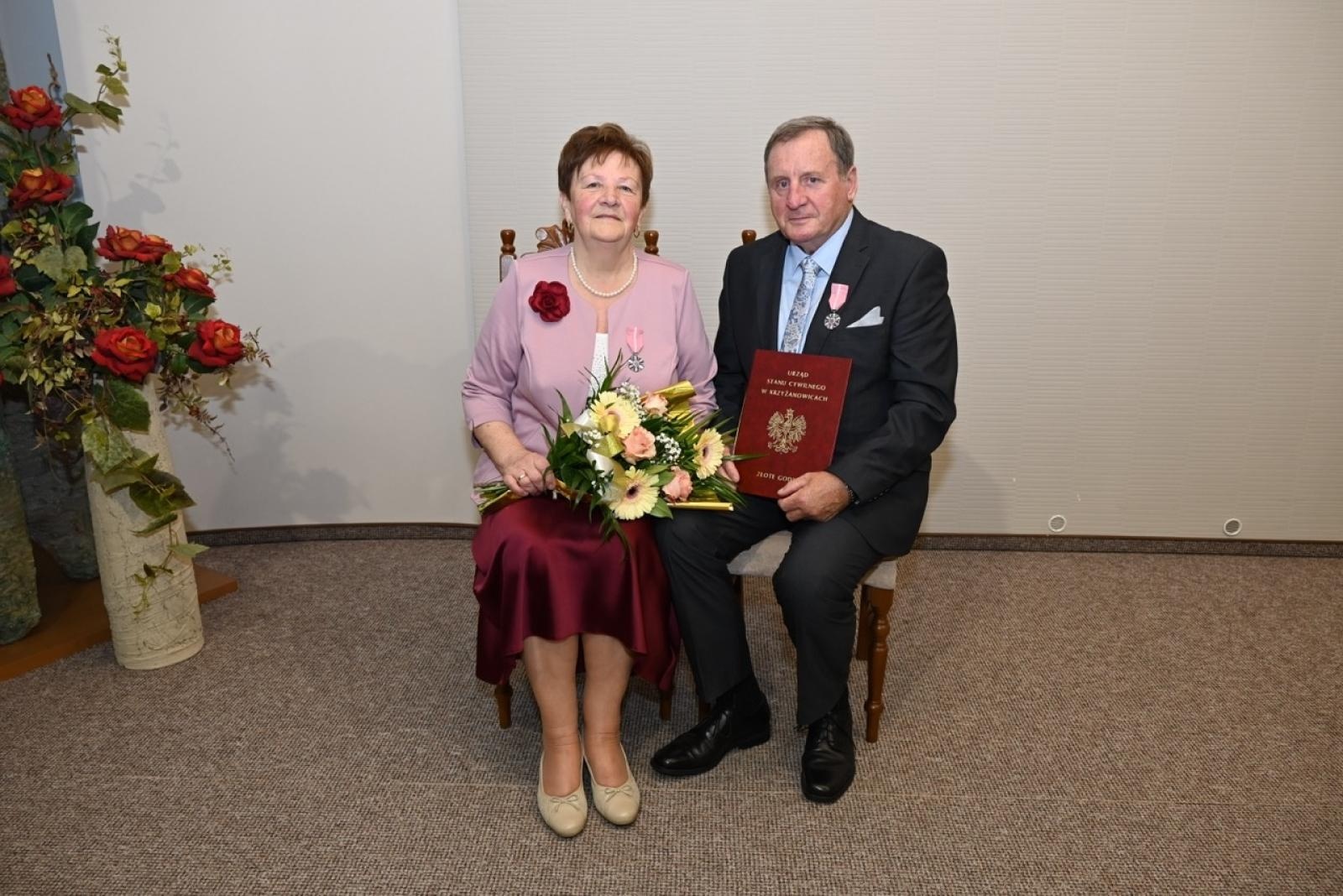 Zdjęcie w galerii na portalu naszraciborz.pl: Blisko trzydzieści par świętowało złote gody w Krzyżanowicach wiadomości z regionu