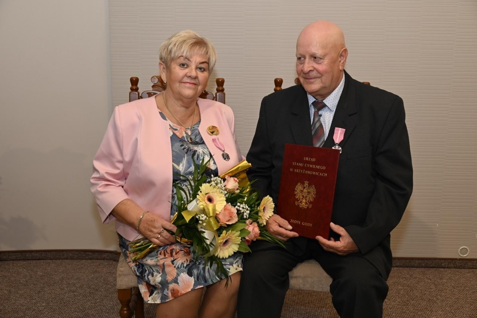 Zdjęcie w galerii na portalu naszraciborz.pl: Blisko trzydzieści par świętowało złote gody w Krzyżanowicach wiadomości z regionu
