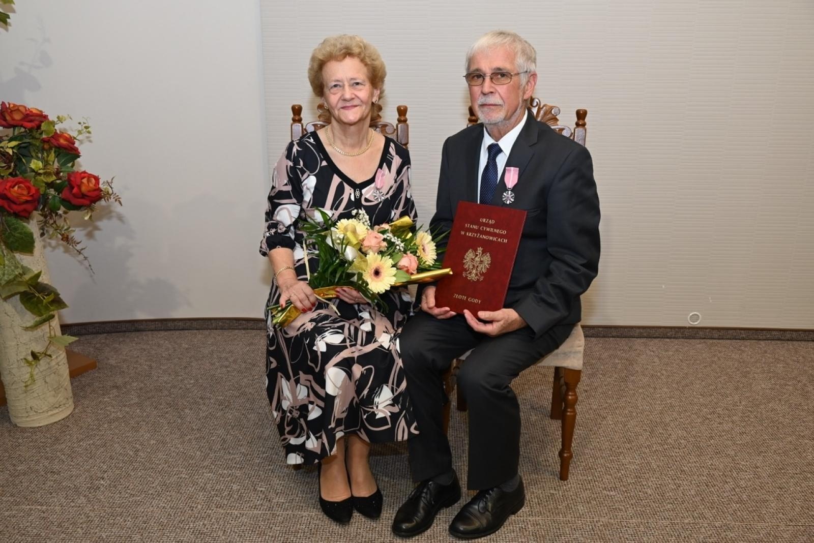 Zdjęcie w galerii na portalu naszraciborz.pl: Blisko trzydzieści par świętowało złote gody w Krzyżanowicach wiadomości z regionu