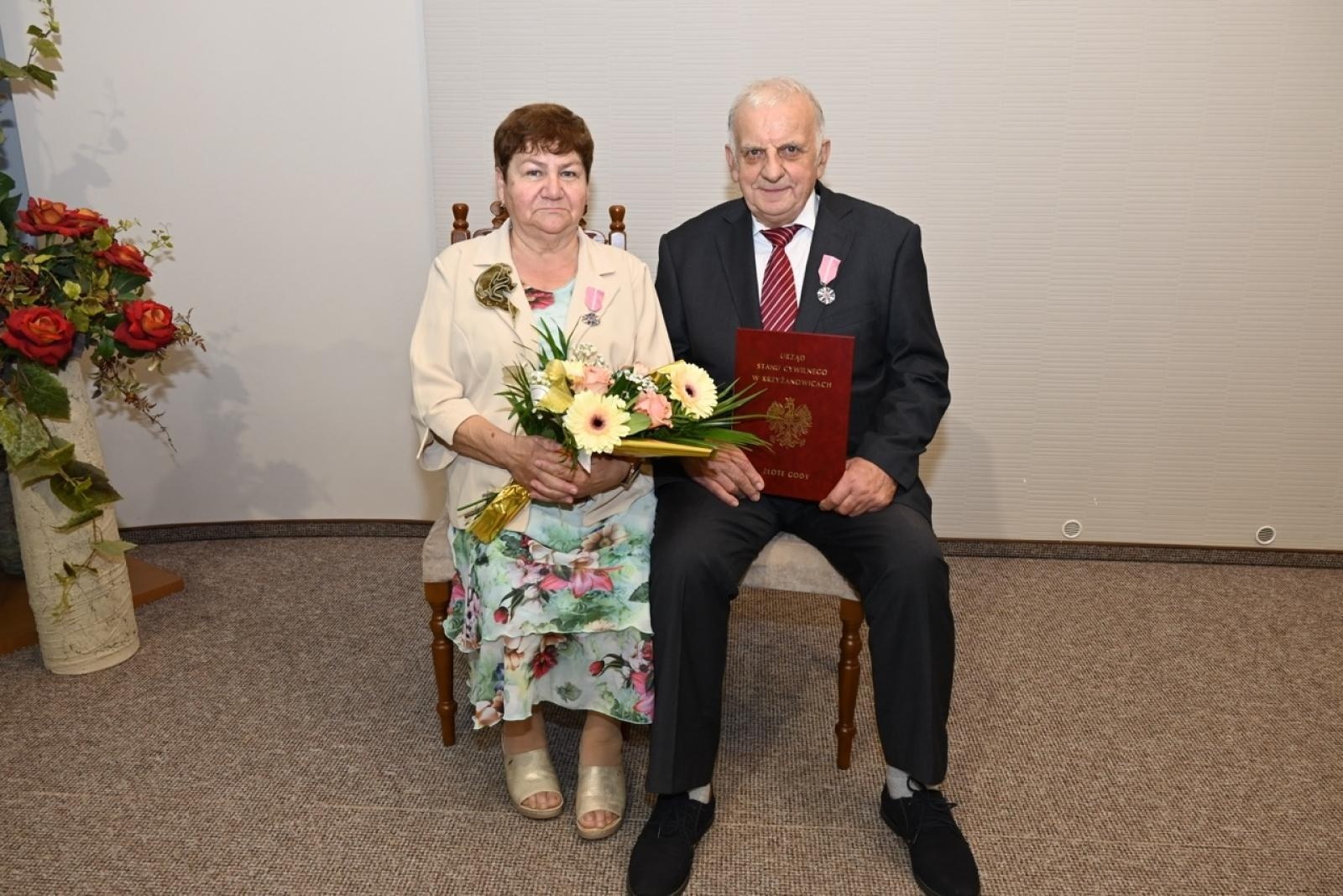 Zdjęcie w galerii na portalu naszraciborz.pl: Blisko trzydzieści par świętowało złote gody w Krzyżanowicach wiadomości z regionu
