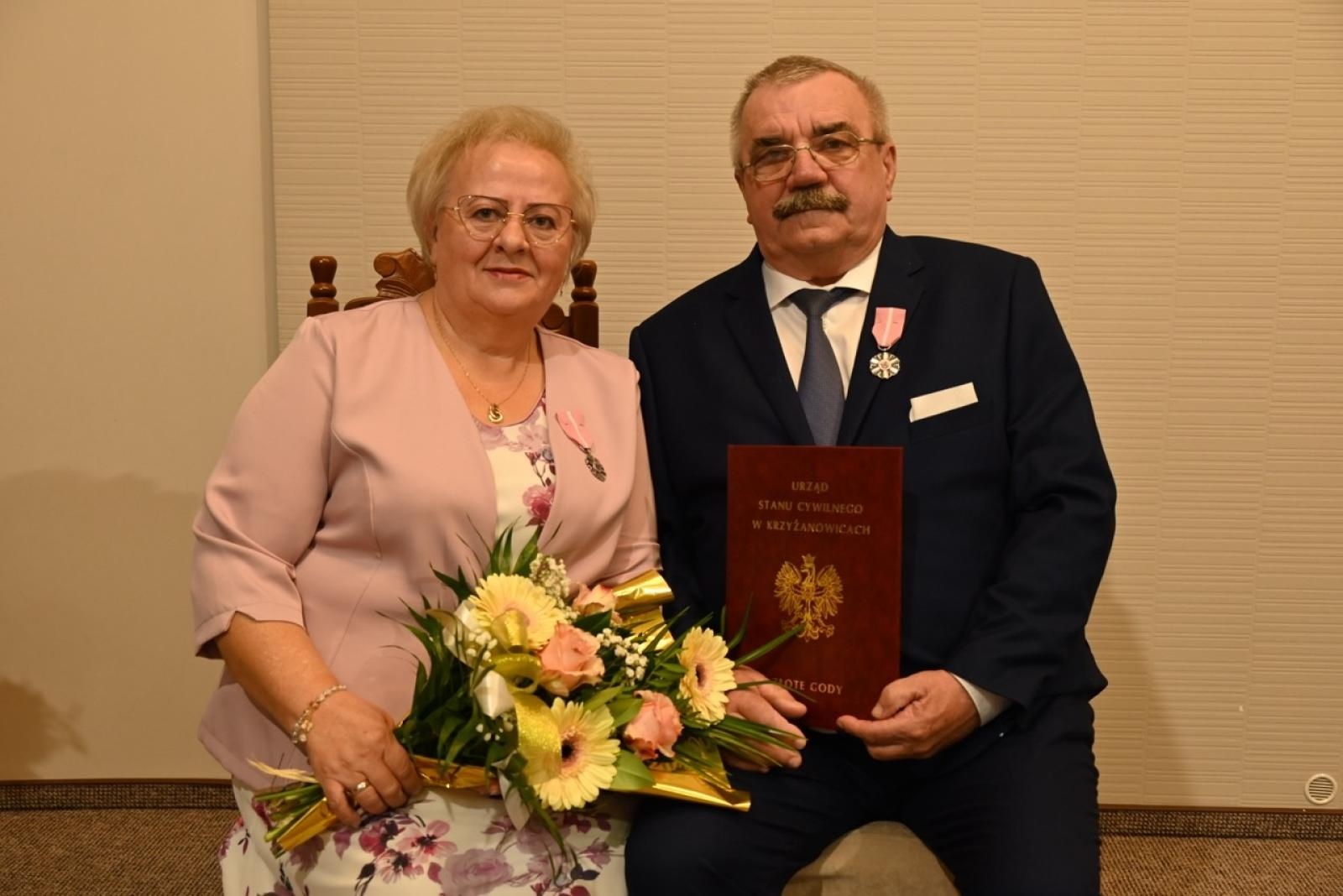 Zdjęcie w galerii na portalu naszraciborz.pl: Blisko trzydzieści par świętowało złote gody w Krzyżanowicach wiadomości z regionu