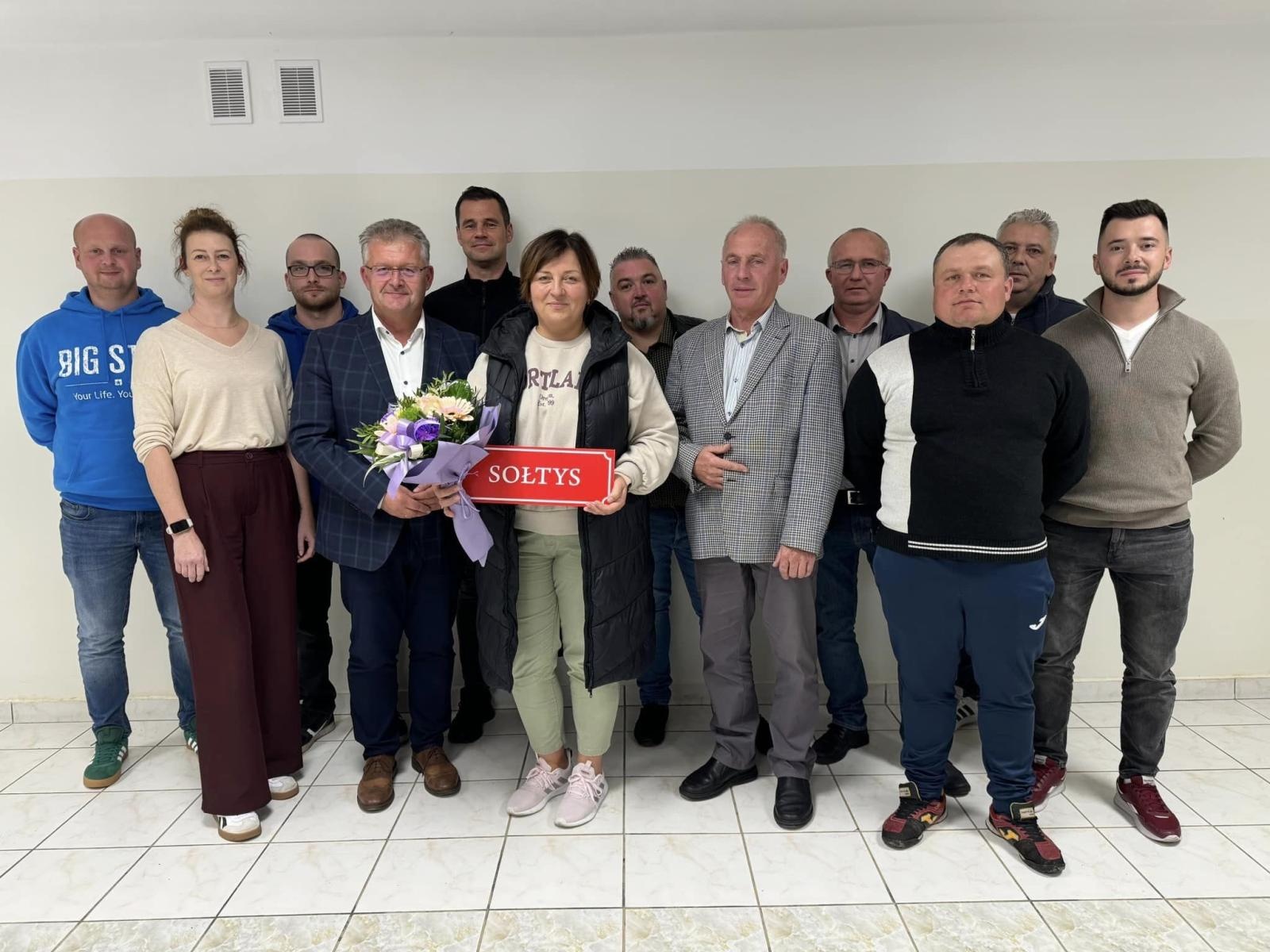 Zdjęcie w galerii na portalu naszraciborz.pl: Nowa sołtys w Zabełkowie. Anita Zygar obejmuje funkcję po Marianie Studnicu wiadomości z regionu