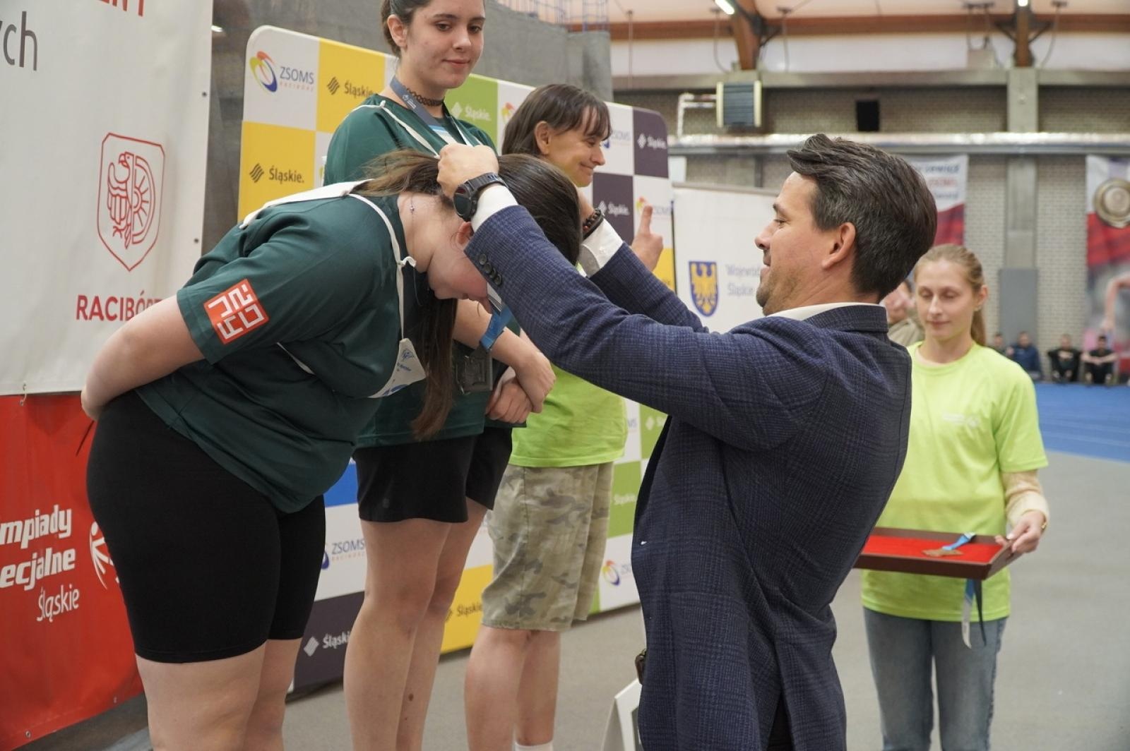 Zdjęcie w galerii na portalu naszraciborz.pl: XXII Śląski Mityng Lekkoatletyczny Olimpiad Specjalnych Racibórz 2024 wiadomości z regionu