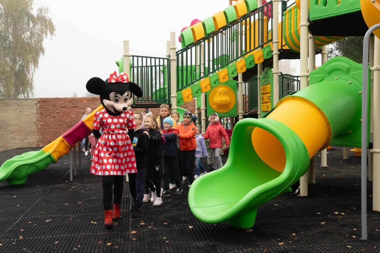 Zdjęcie w galerii na portalu naszraciborz.pl: Samborowice mają piękny plac zabaw wiadomości z regionu