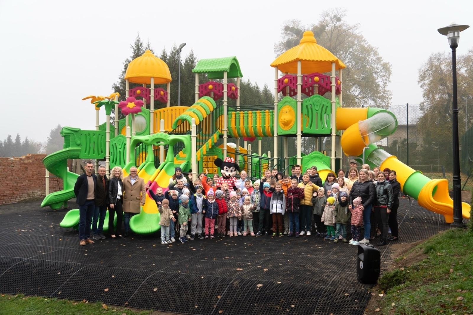 Zdjęcie w galerii na portalu naszraciborz.pl: Samborowice mają piękny plac zabaw wiadomości z regionu