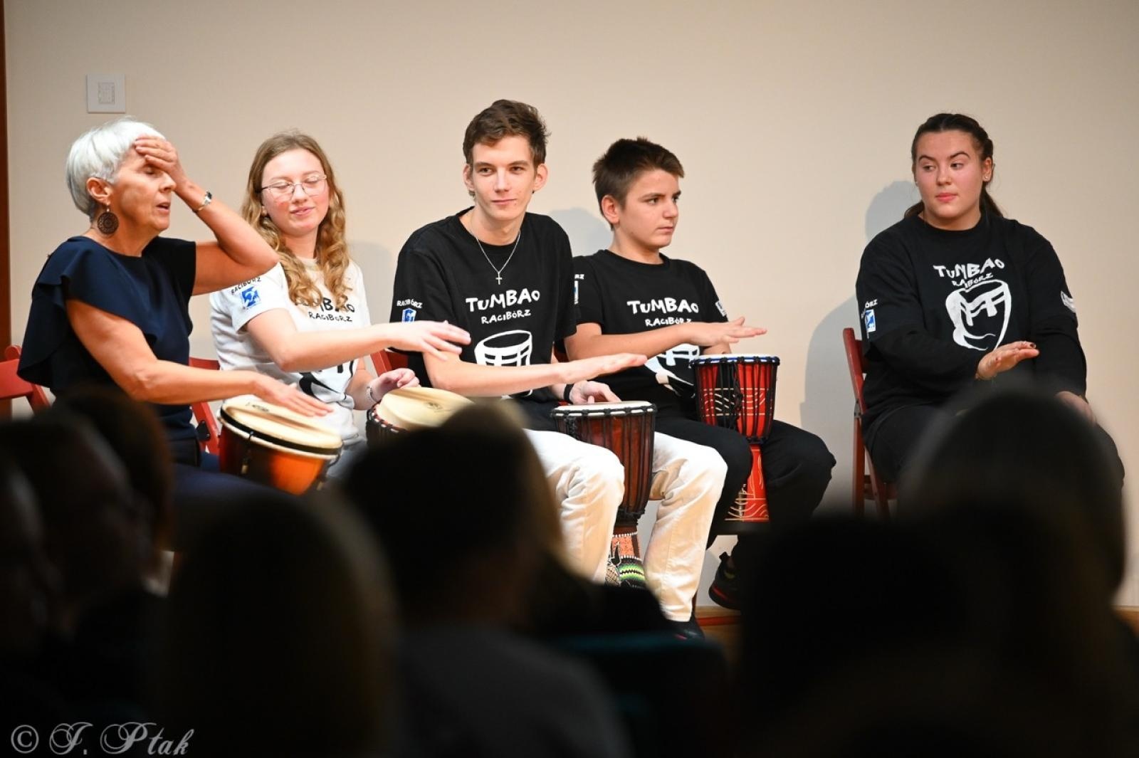 Zdjęcie w galerii na portalu naszraciborz.pl: Jubileusz 10-lecia Stowarzyszenia SPEKTRUM. Konferencja na Zamku Piastowskim wiadomości z regionu