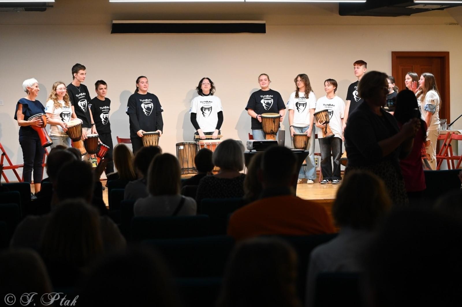 Zdjęcie w galerii na portalu naszraciborz.pl: Jubileusz 10-lecia Stowarzyszenia SPEKTRUM. Konferencja na Zamku Piastowskim wiadomości z regionu