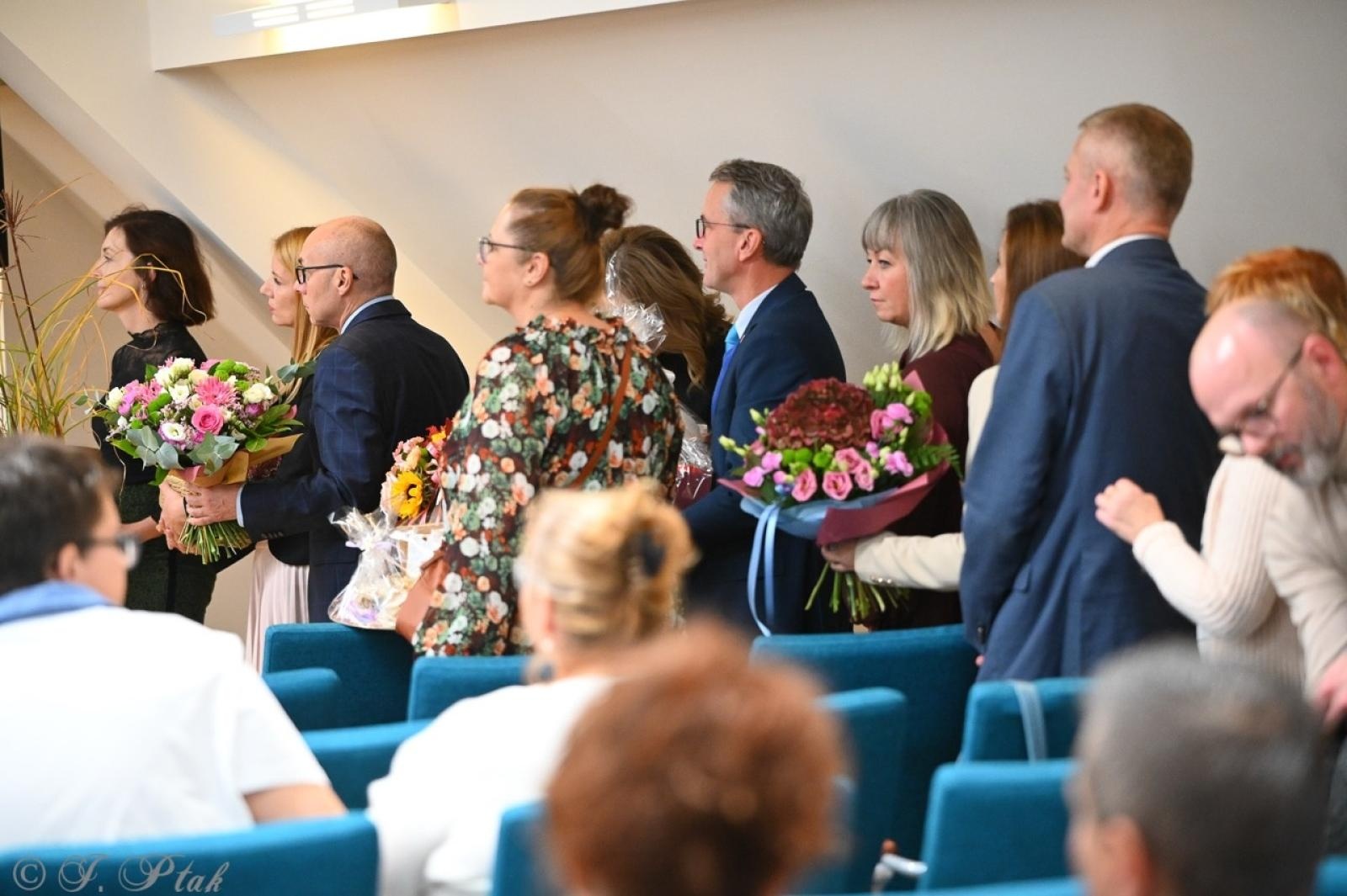 Zdjęcie w galerii na portalu naszraciborz.pl: Jubileusz 10-lecia Stowarzyszenia SPEKTRUM. Konferencja na Zamku Piastowskim wiadomości z regionu