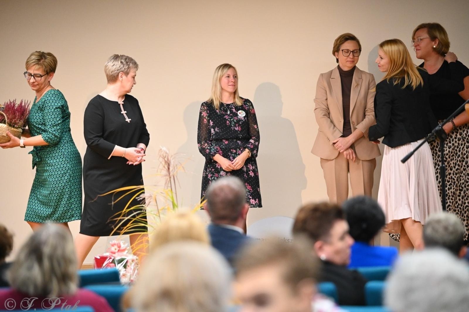 Zdjęcie w galerii na portalu naszraciborz.pl: Jubileusz 10-lecia Stowarzyszenia SPEKTRUM. Konferencja na Zamku Piastowskim wiadomości z regionu